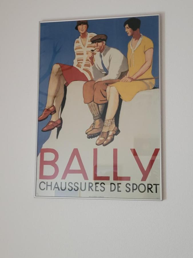 Ferienwohnung Bally Brunnen Luaran gambar