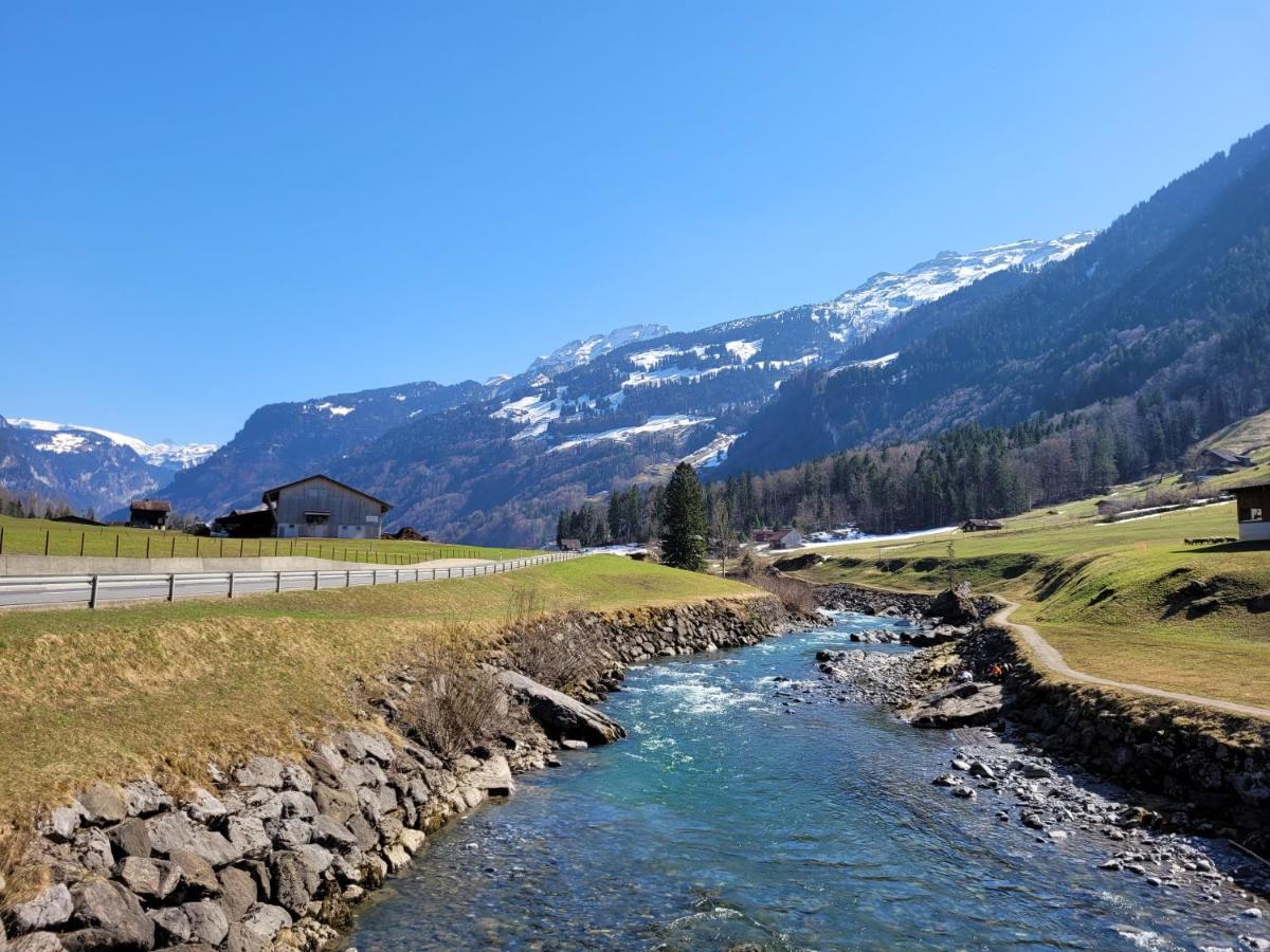 Ferienwohnung Bally Brunnen Luaran gambar